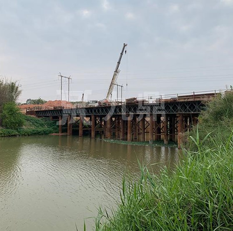 貝雷鋼橋?yàn)榻煌üこ烫峁┍憬萃ǖ?></div>
                    <div   id=